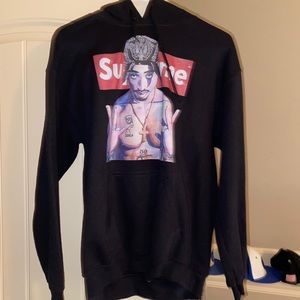Black Tupac/Supreme hoodie